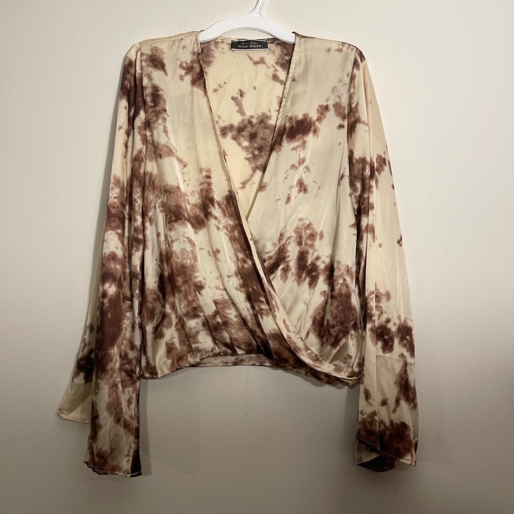 Tie Dye Bell Sleeve Shawl